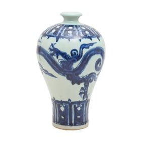 Chinese Blue and White Dragon Meiping Vase