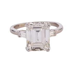 VVS1 Emerald-Cut Diamond, Platinum Ring