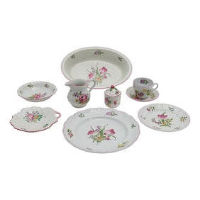 Spode China Marlborough Sprays Pattern Dinner Service