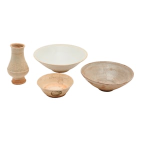 (Lot of Four) Chinese Glazed Porcelain Bowls and a Vase