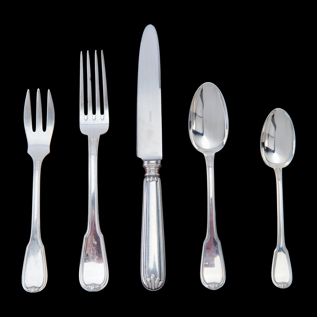 Buccellati Sterling Silver Flatware in Borgia Pattern: Buccellati Sterling Silver Flatware in Borgia Pattern, comprising four dinner forks, 8 1/4" L., four individual cake forks, 7" L.,six teaspoons, 6" L., and four place spoons, 7" L. plus eight dinner k