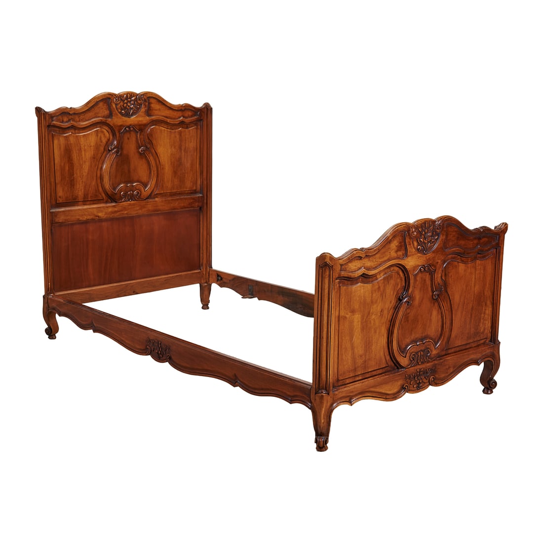 Louis XV Provincial Style Carved Walnut Lit de Repos: Louis XV Provincial Style Carved Walnut Lit de Repos, headboard carved with scalloped foliate and bracket design, descending to sides, and footboard of conforming design, with the addition of