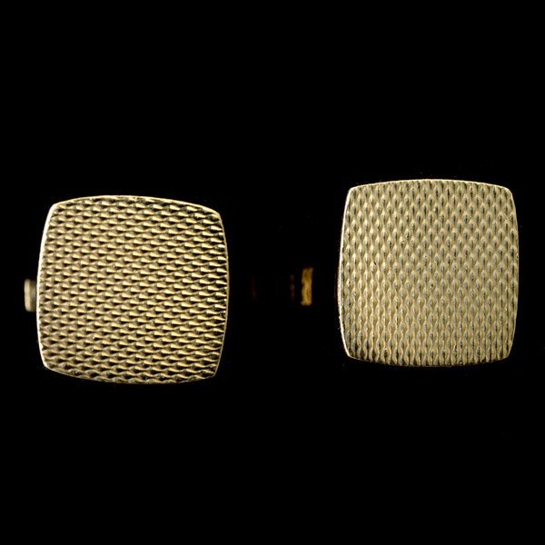 PAIR OF 14K YELLOW GOLD CUFFLINKS.