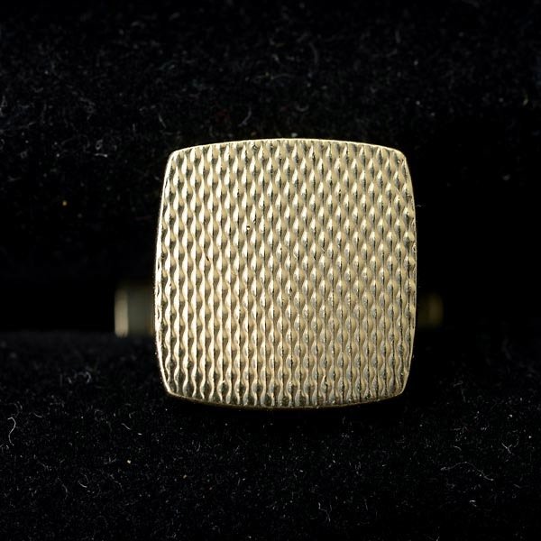 PAIR OF 14K YELLOW GOLD CUFFLINKS. - 2