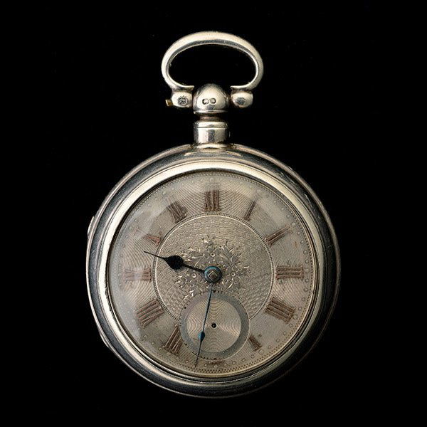 SILVER PAIR CASE POCKET WATCH.: SILVER PAIR CASE POCKET WATCH. DIAL: Round, silver, engraved ribbed, centering an engraved floral motif with radiating checker pattern, applied rose gold Roman numeral hour markers, outer dot minutes