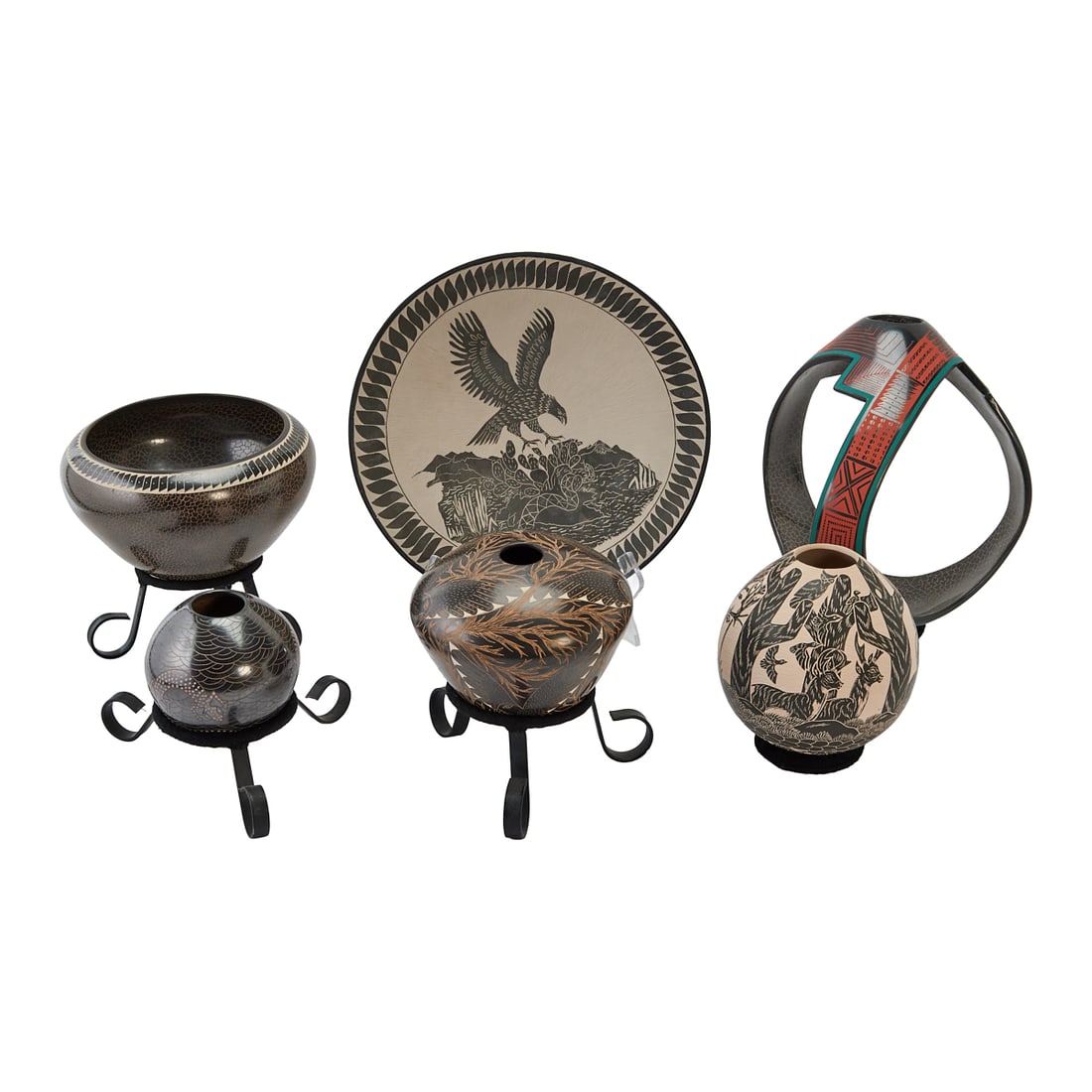 Six Mata Ortiz Vessels, Charger: Six Mata Ortiz Vessels, Charger. Comprising an open sculptural vessel with three curved ribs, painted in red, green, and brown geometric designs on black ground and spotted lizard to interior center,