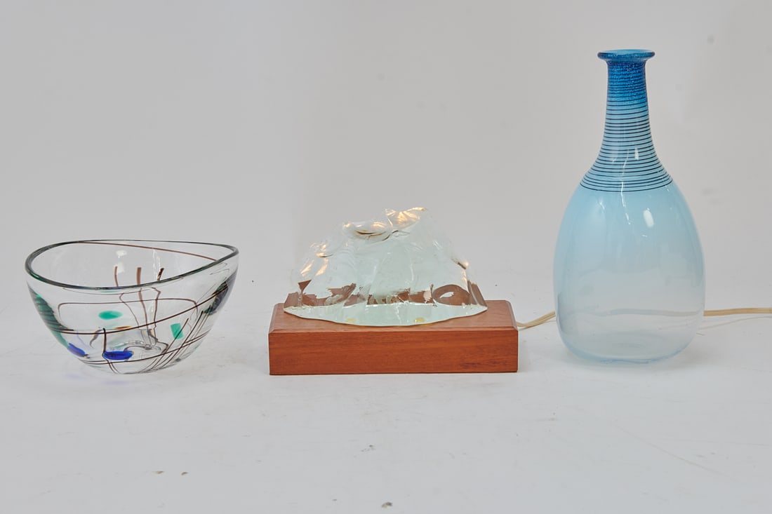 Three Modern Kosta and Swedish Glass Articles (1 of 11)