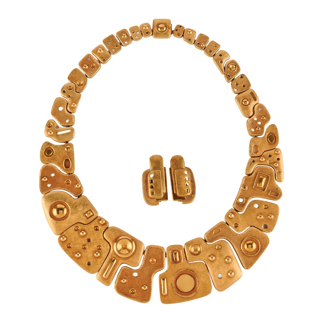 Burle Marx 18k Yellow Gold Jewelry Suite: Burle Marx 18k Yellow Gold Jewelry Suite. Including an 18k yellow gold abstract motif link tapering from approximately 40 mm to 9 mm in width, completed by a tongue and groove clasp, forming a 17
