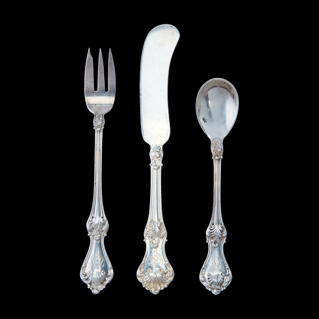 Robert Wallace Sterling Silver Floral Pattern Flatware Service - 2