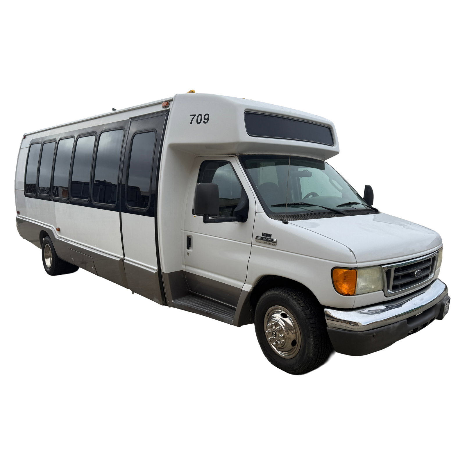 2007 Ford E450 Passenger Shuttle. 4-DR; including passenger entry side door and rear storage door.: 2007 Ford E450 Passenger Shuttle. 4-DR; including passenger entry side door and rear storage door. VIN: 1FDXE45P96HB19989; CA: 8D45261; odometer indicates 93,598 miles; 6.0L V8 OHV 32V turbo diesel en