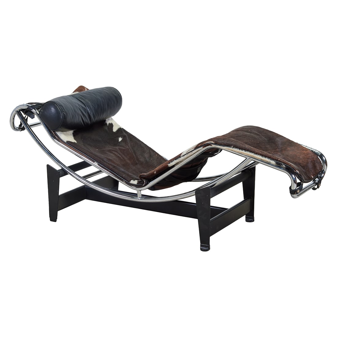 Le Corbusier.Style LC4 Chaise Lounge with Cowhide Seat, the black steel I shaped base cradling (1 of 4)