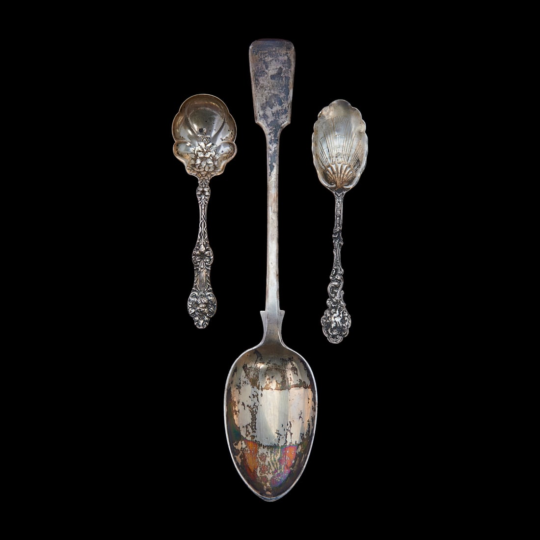 Assorted Sterling Silver Flatware Articles.. Comprising flatware pieces in various sizes and - 4
