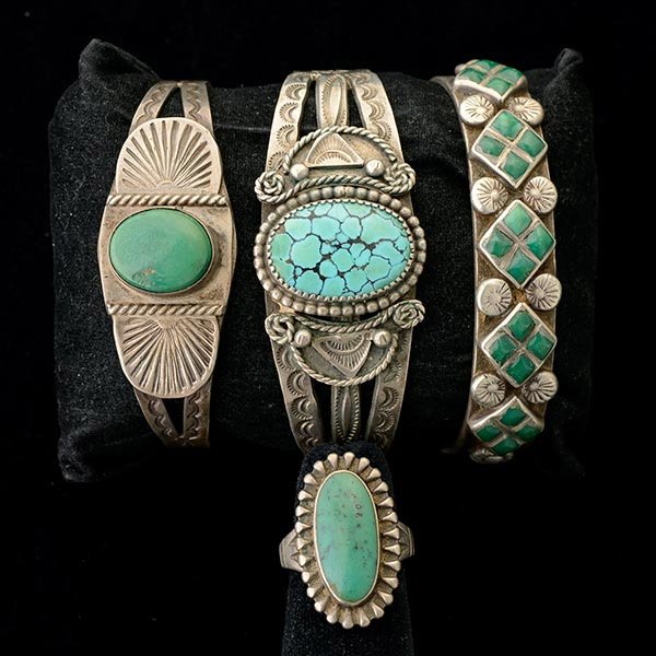 TURQUOISE, CHALCEDONY, SILVER JEWELRY ITEMS.: COLLECTION OF TURQUOISE, CHALCEDONY, SILVER JEWELRY ITEMS. Including one turquoise, silver ring, size 6 3/4; two turquoise, silver cuff bracelets together with one chalcedony, silver cuff bracelet. Gr