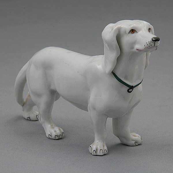 Capodimonte Dachshund Figure: Capodimonte Dachshund Figure {Height 3 1/4 inches; length 5 1/4 inches}