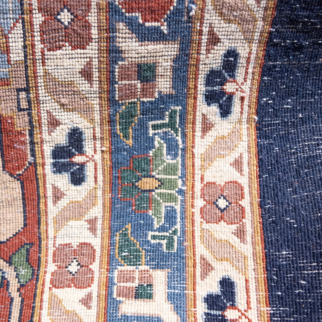 Persian Kashan Carpet - 3
