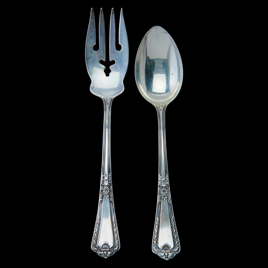Twelve Pieces of Reed and Barton Sterling Silver Flatware: Twelve Pieces of Reed and Barton Sterling Silver Flatware.; Comprising six luncheon or salad forks, 6 3/8" L.,;and six teaspoons, 5 7/8" L.,; in matching shell and feather edge;pattern.; Marked with e