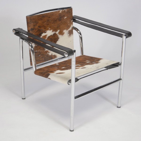 Le Corbusier Chrome and Cowhide Italian Chair.: Le Corbusier Chrome and Cowhide Italian Chair. LC1 Basculant easy chair with chrome frame.