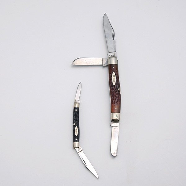 Two Case XX Era (1940-1965) Stockman Knives.: Two Case XX Era (1940-1965) Stockman Knives. #6329 Stockman. Bone with a small chip. Sharpened, #6233 Stockman, Bone.
