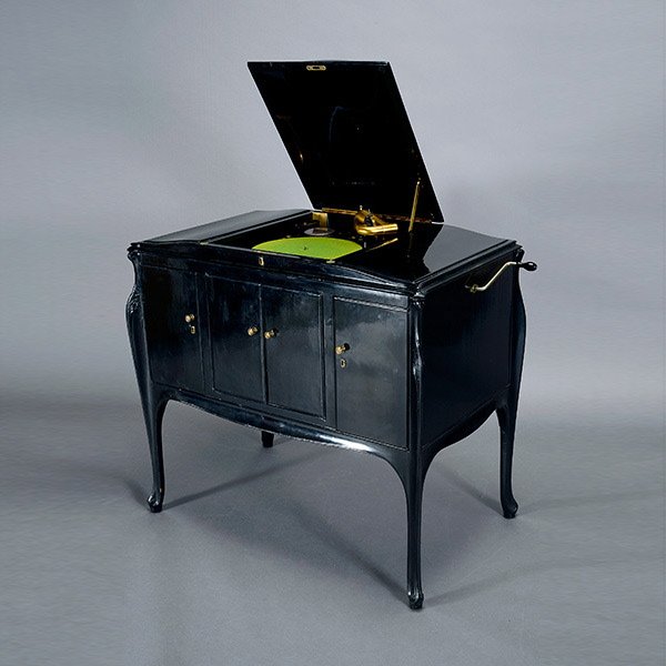 Victor Victrola in Lacquer Cabinet: Victor Victrola in Black Lacquer Cabinet VV/E300 {Dimensions 37 1/2 x 38 x 23 inches} [Case with modern black lacquer finish]