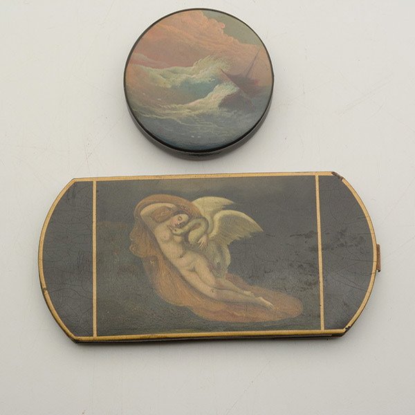 Two Vintage European Black Lacquer Items:: Two Vintage European Black Lacquer Items: one Russian box and one Spanish "Segars" case {Length of cigar case 5 1/2 inches}