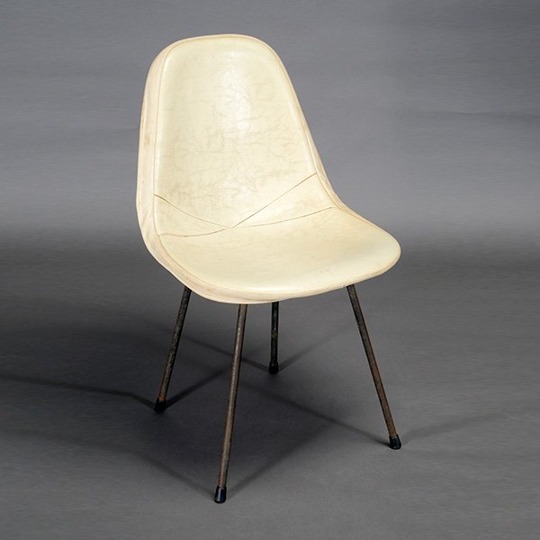 Eames Full Cover Straight Leg "X" Base Side Chair.: Charles & Ray Eames Early White Full Cover Straight Leg "X" Base Side Chair. Width 19 1/8 inches, Height 32 3/4 inches.