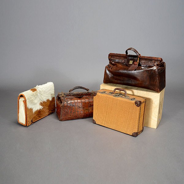 Four Pieces Of Vintage Luggage.: Four Pieces Of Vintage Luggage.