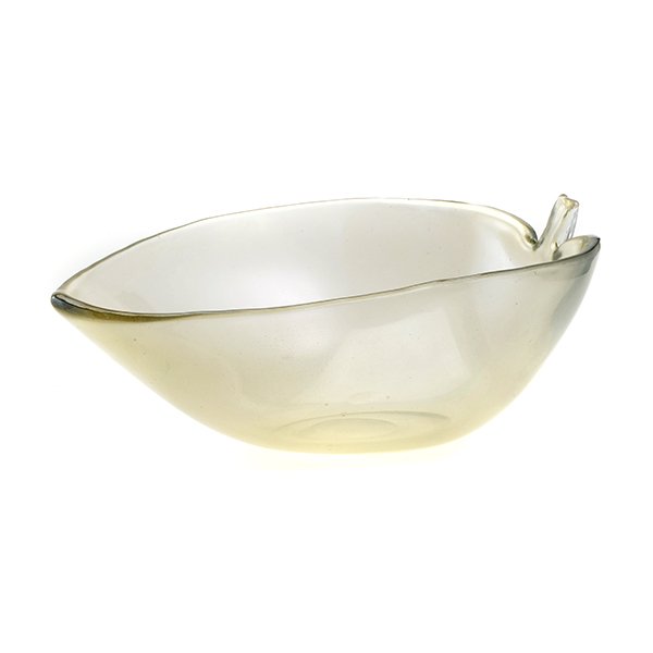 Hand Blown Vinnini Leaf Bowl.: Hand Blown Venini Leaf Bowl. By Tyra Lundgren Length 13 inches, Width 9 inches, Height 5 inches.