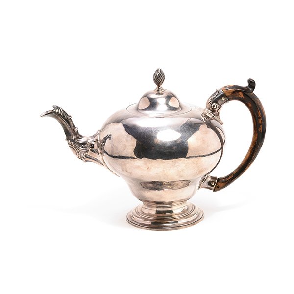 Georgian Silver Teapot (1 of 5)
