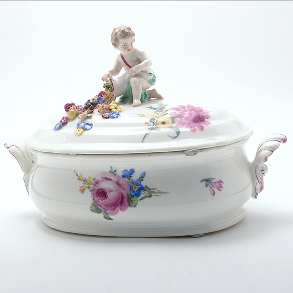 Meissen Porcelain Soup Tureen with Putti (1 of 8)