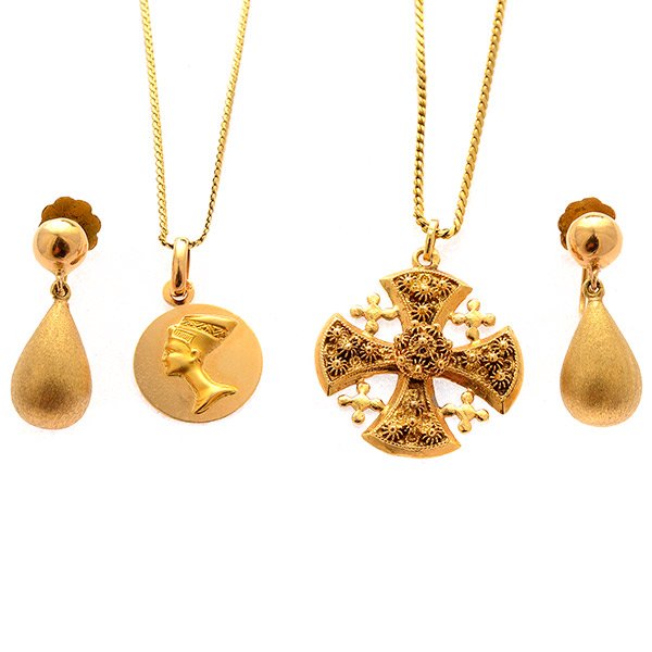 Collection of Yellow Gold Jewelry. (1 of 4)