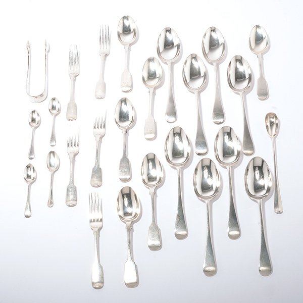 Assembled Lot of English Sterling Flatware (1 of 10)