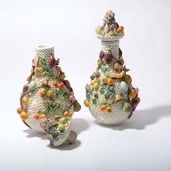 Pair of Meissen Schneeballen Porcelain Covered Jars (1 of 9)