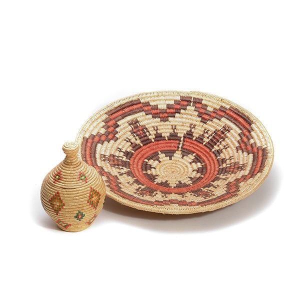 Anna Beavers Basketry Jar and a Hopi Basketry Tray (1 of 5)