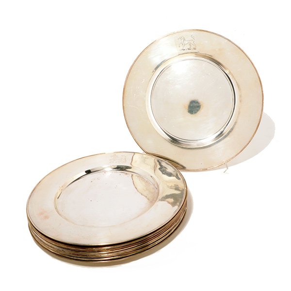 Set of Twelve Sheffield Silver Plated Service Plates (1 of 5)