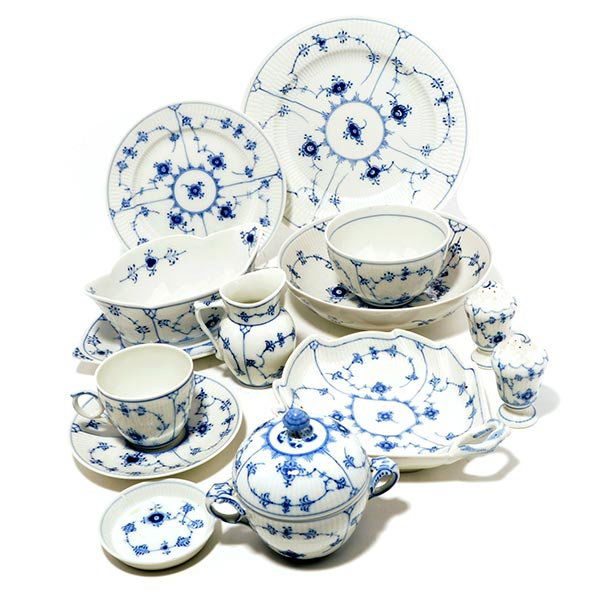 Royal Copenhagen Fluted Blue Lace Dinner Service (1 of 10)