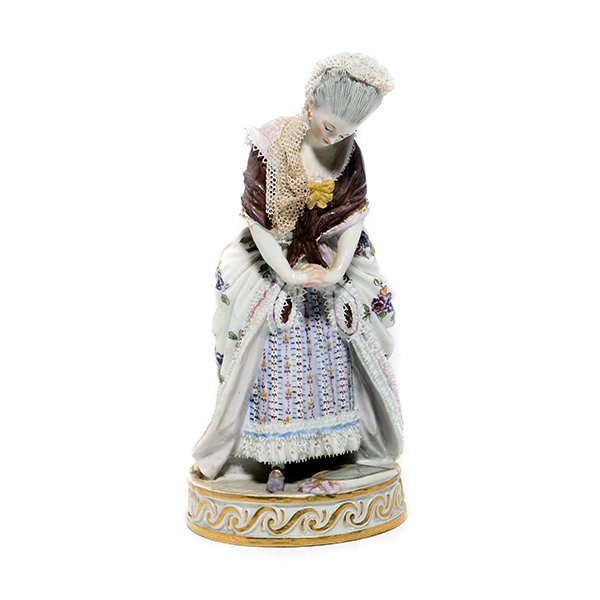 Meissen Figure of a Lady, F Series (1 of 5)