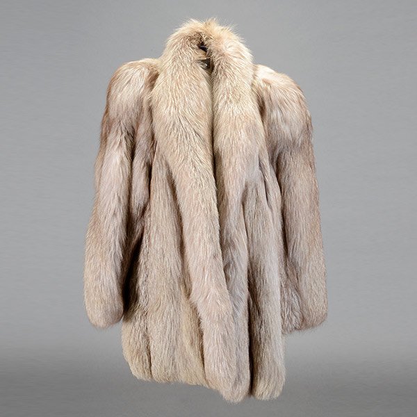 Alfred Sung Canadian Fox Fur Coat (1 of 4)
