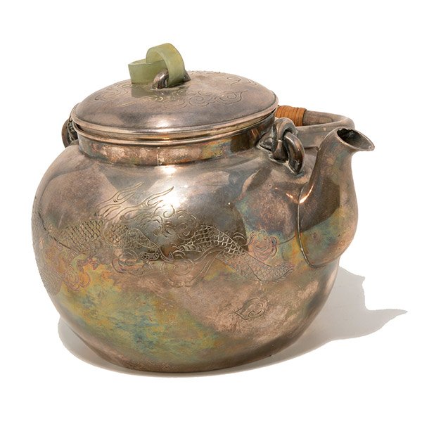 A Japanese Silver Tea Kettle, Early 20th Century (1 of 8)