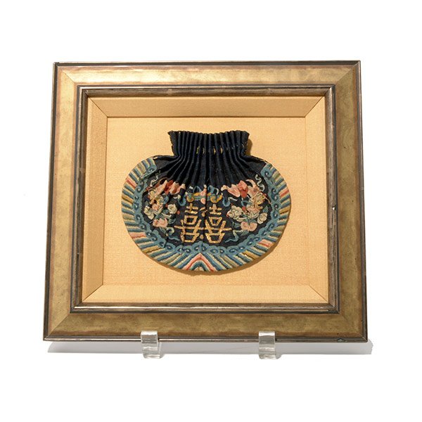 A Kesi Pouch-Shaped Purse, 19th Century (1 of 5)