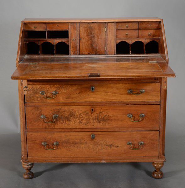 Chippendale Mahogany Desk: Chippendale Mahogany Desk {Dimensions 46 1/2 x 42 1/4 x 21 1/2 inches} [Feet repaired] [Bag of loose hardware, keys]