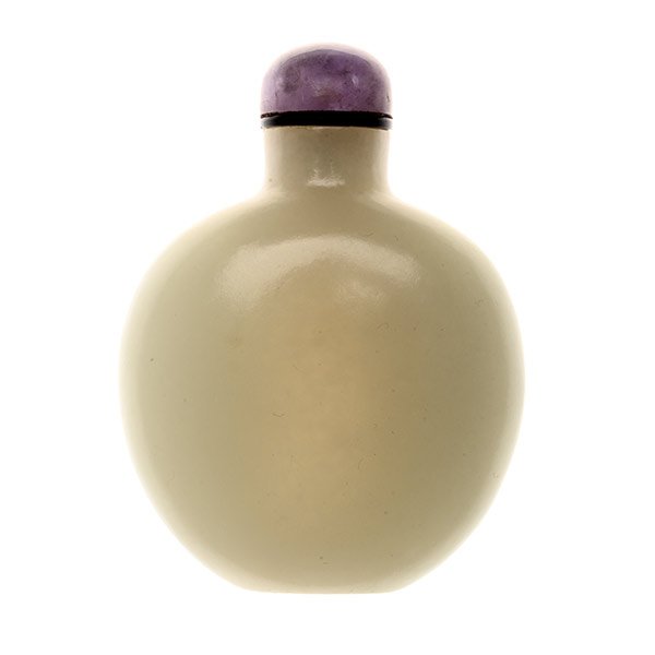 A White Jade Snuff Bottle (1 of 5)