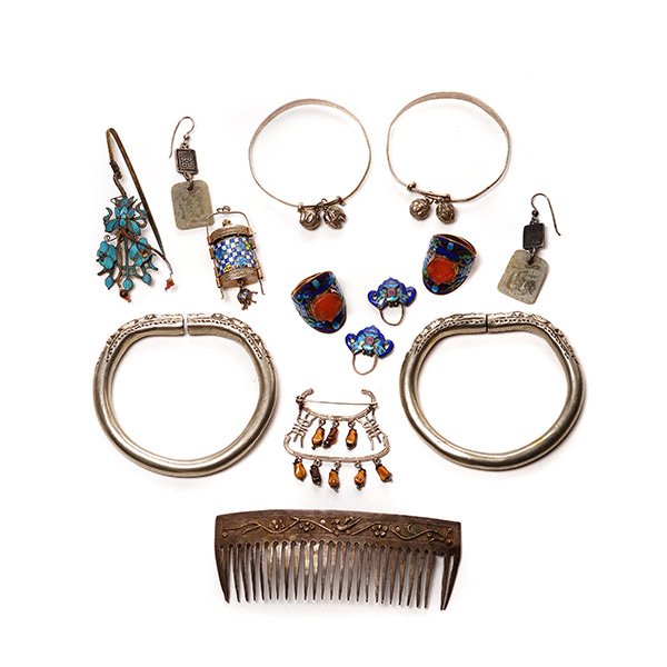 A Group of Silver Accessories (1 of 5)