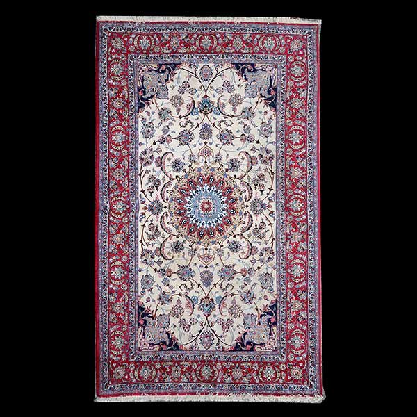 Nain Ivory Ground Rug: 5 feet 4 inches x 8 feet 1 inch (1 of 4)