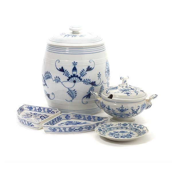 Five Blue Onion Porcelains (1 of 5)