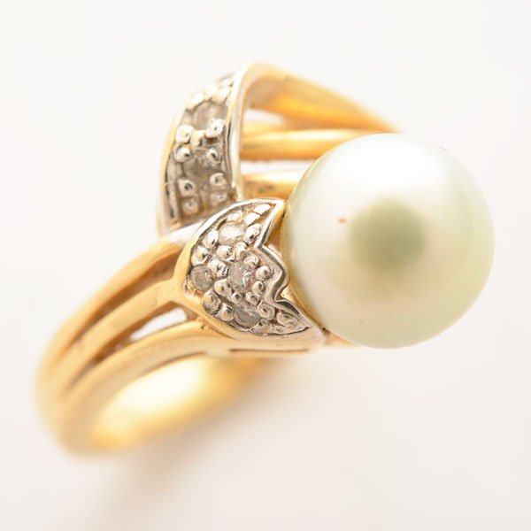 Mikimoto Cultured Pearl, Diamond, 14k Yellow Gold Ring. (1 of 4)