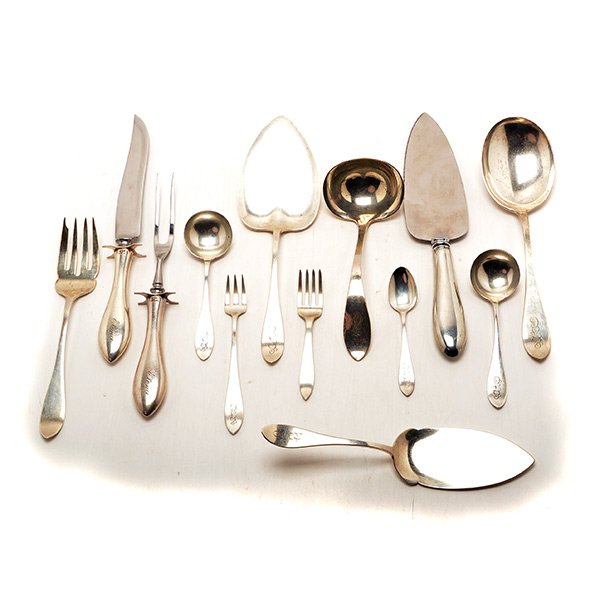 Shreve Buckingham Sterling Silver Flatware Service (1 of 10)