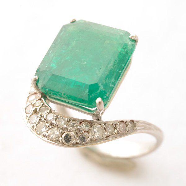 Emerald, Diamond, 18k White Gold Ring. (1 of 4)