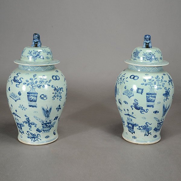 A Pair of Large Underglaze Blue Covered Jars (1 of 5)
