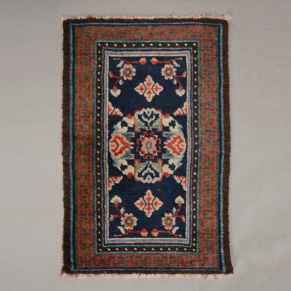 Chinese Rug: 2 feet 11 inches x 2 feet 8 1/2 inches (1 of 4)