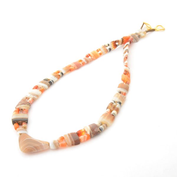 Ancient Afghanistan Agate Bead Necklace. (1 of 4)